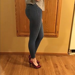 Old Navy Skinny Legging